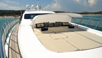 Yacht AMAZING -   Foredeck Sunbeds